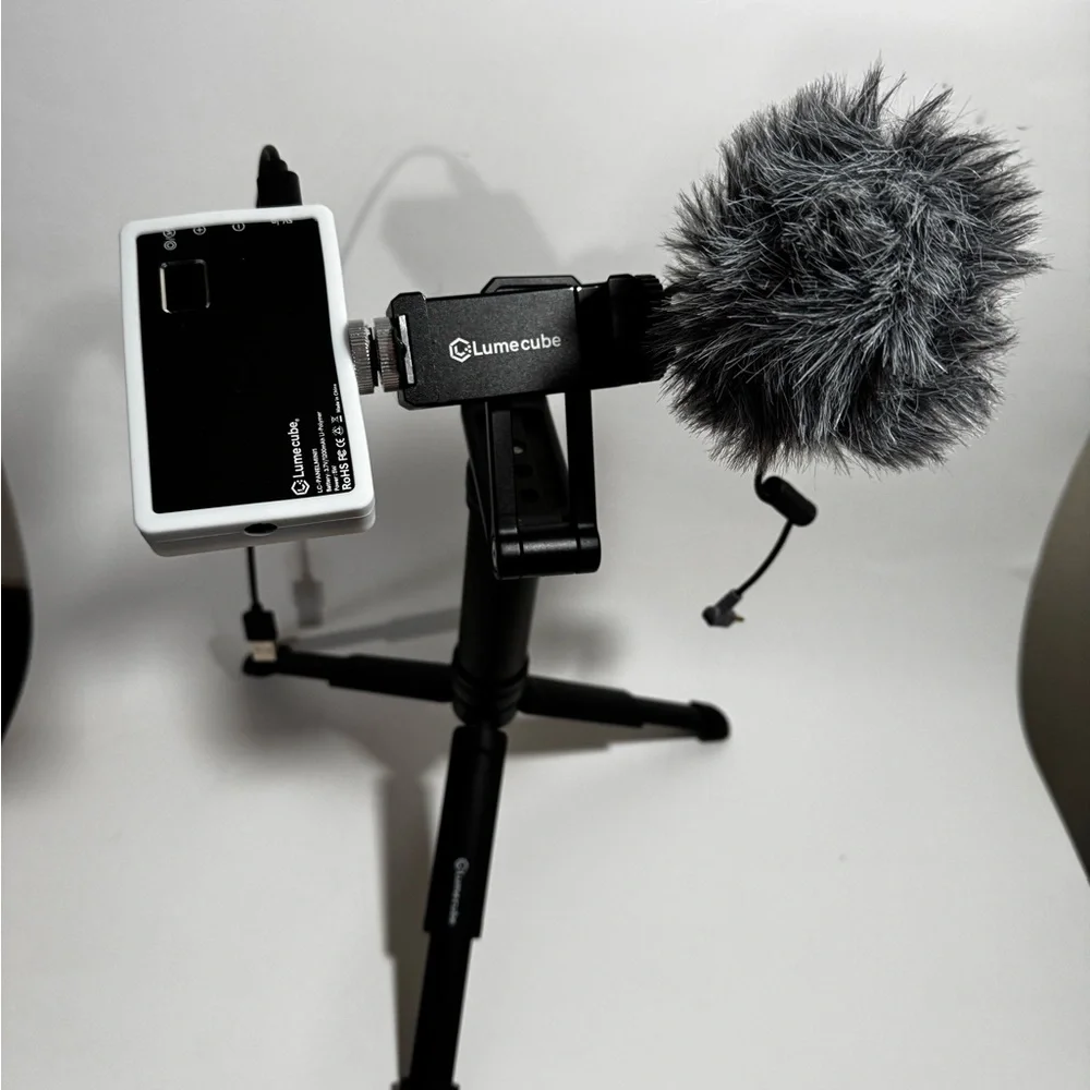 Original First Lume Cube Mobile Creator Kit selfie stick/tripod
